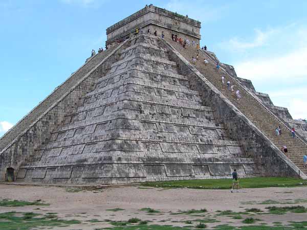 Pyramide des Kukulcán, auch „El Castillo“ genannt